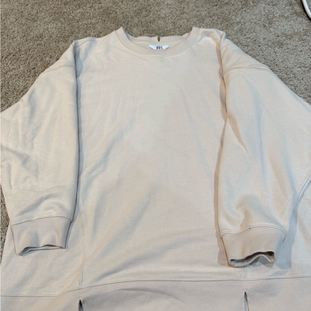 Woman’s Beige cream